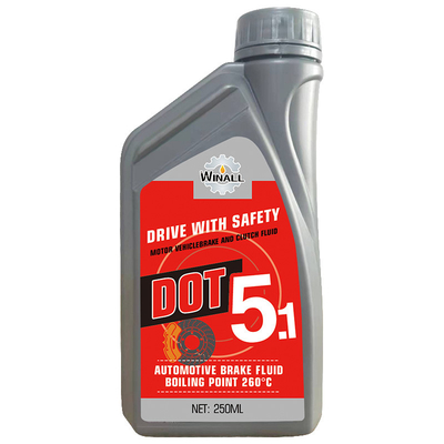 Chine Des plaquettes de frein de voiture de haute qualité 250ml Fluide de frein 5.1